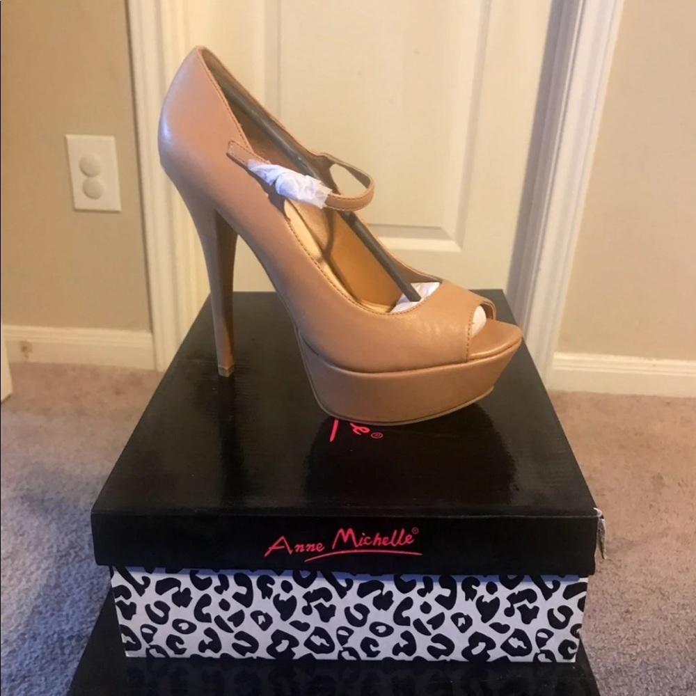 Brand new platform nude color heels